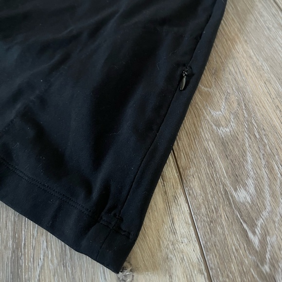 Athleta Women’s Skort Size Medium - Picture 6 of 8